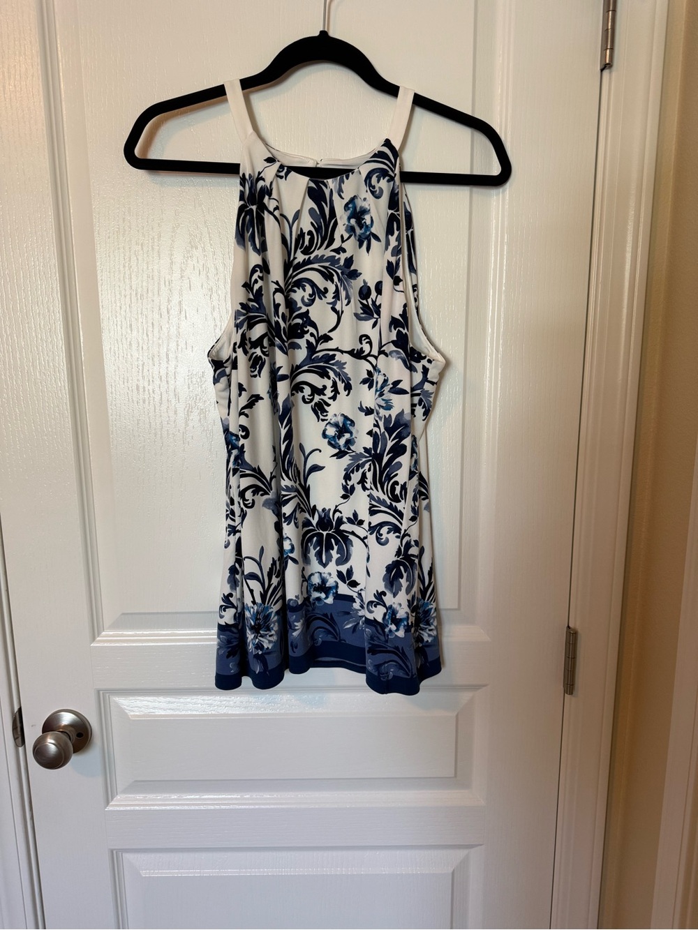 White House Black Market White Top with Navy Trim